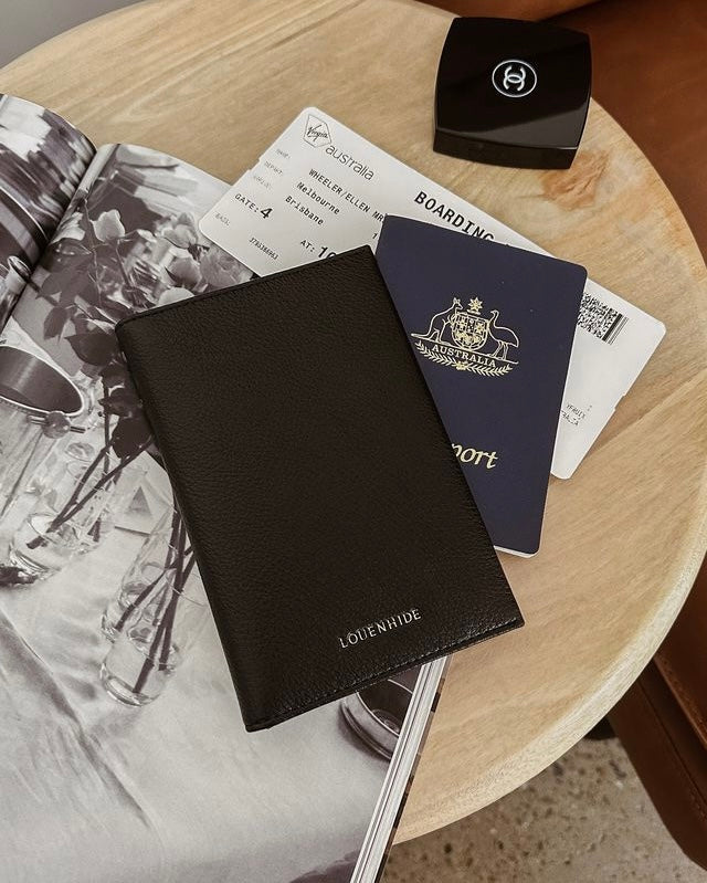 Venice Passport Holder (Black)