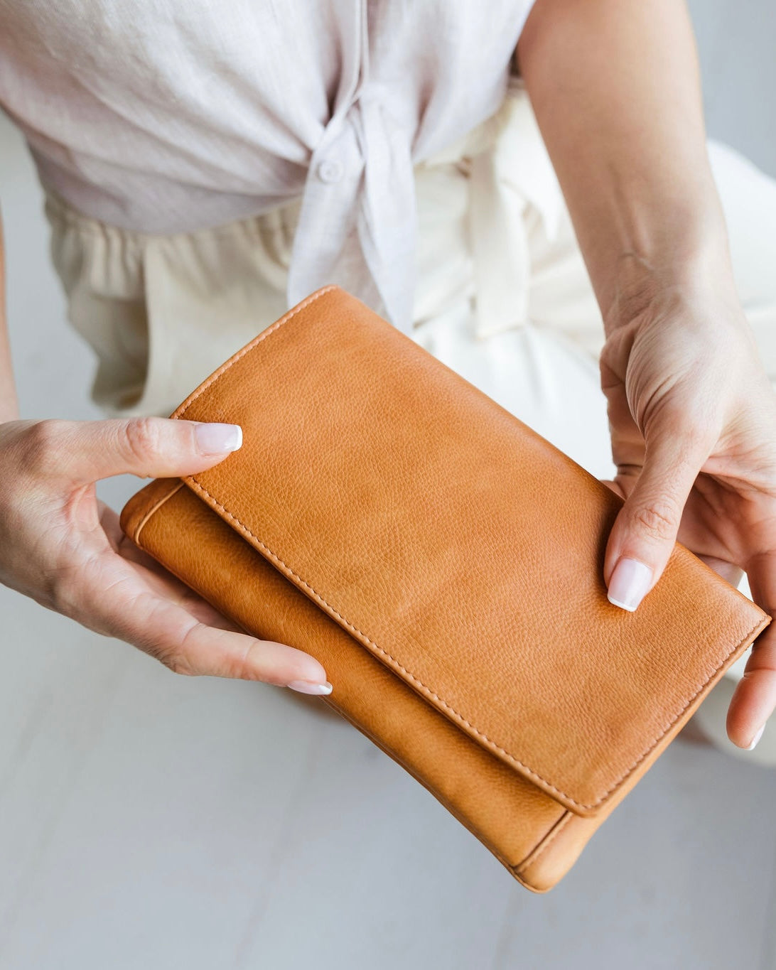 Sirena Purse (Tan)