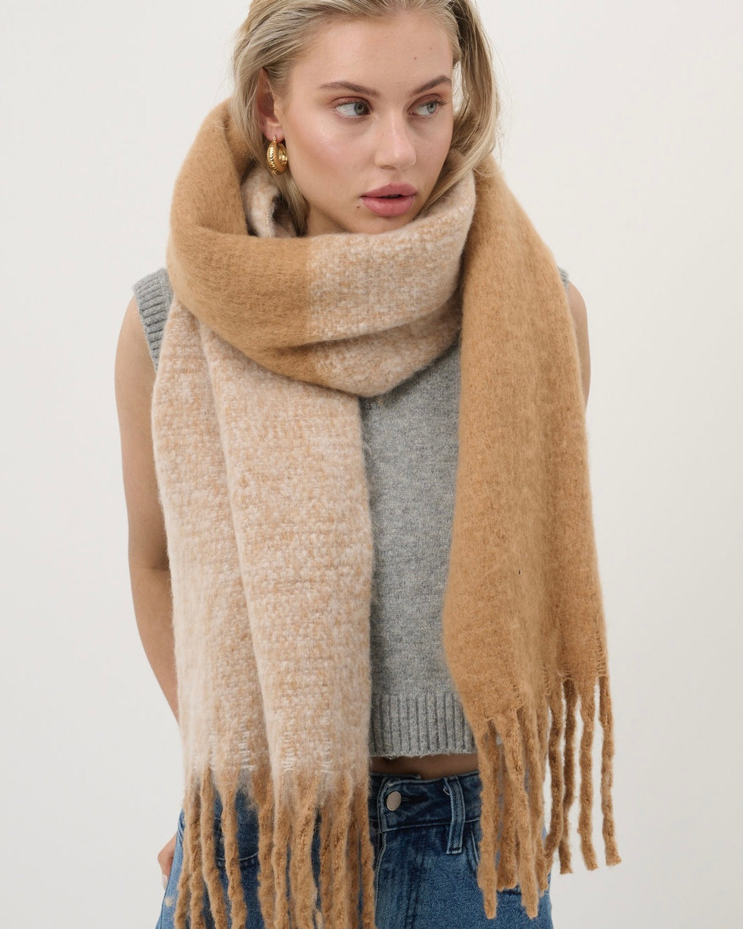 Duotone Fluffy Scarf (Caramel)