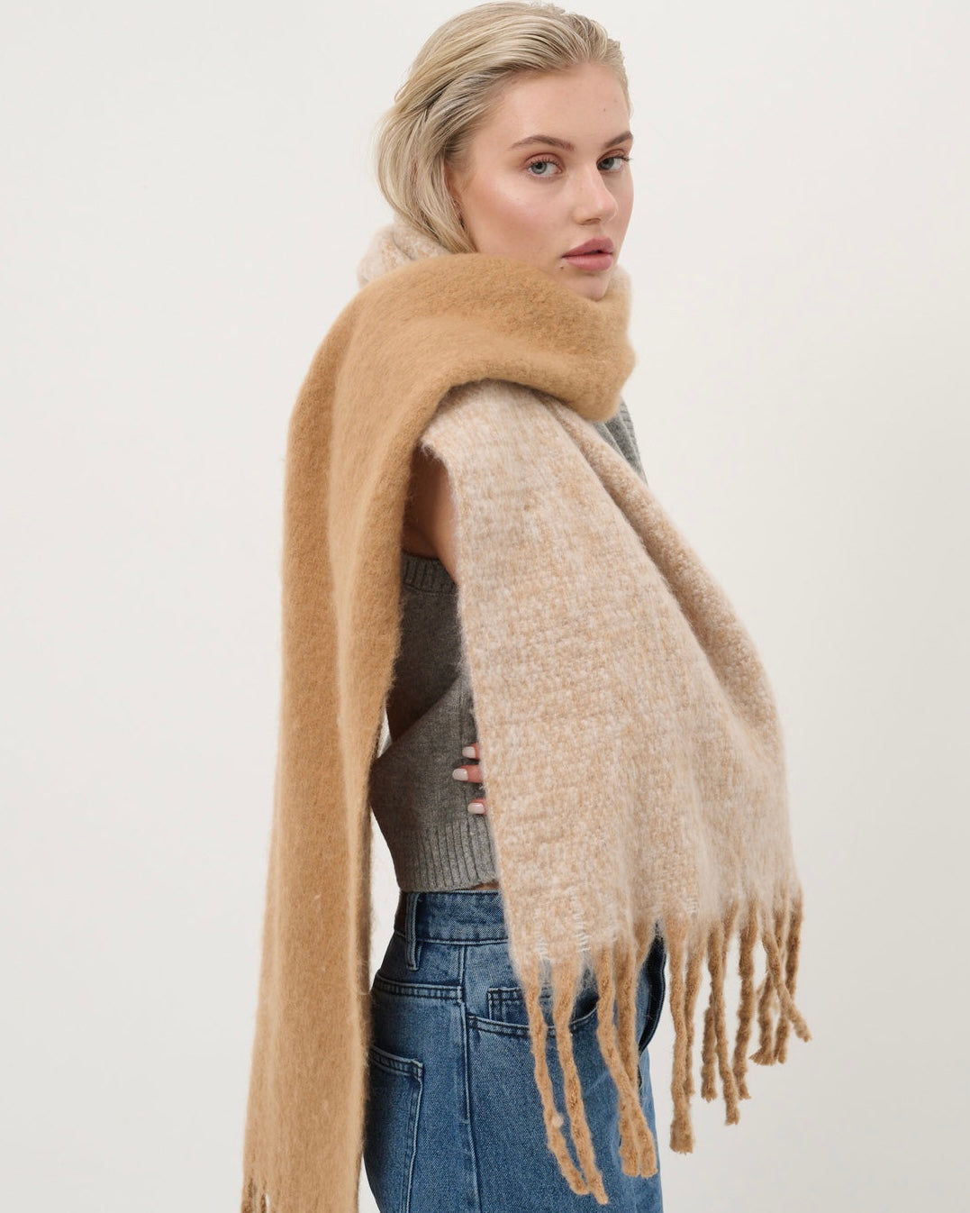 Duotone Fluffy Scarf (Caramel)