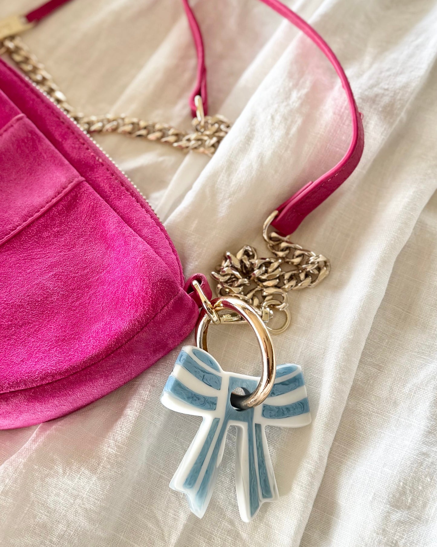 Bow Resin Keyring (Blue)