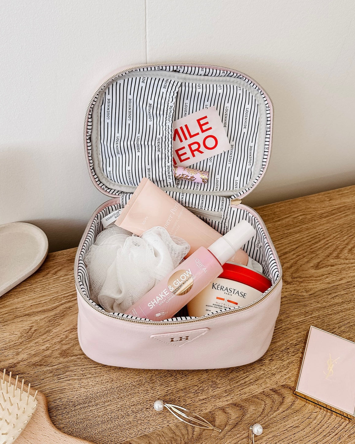 Shona Makeup Bag (Baby Pink)