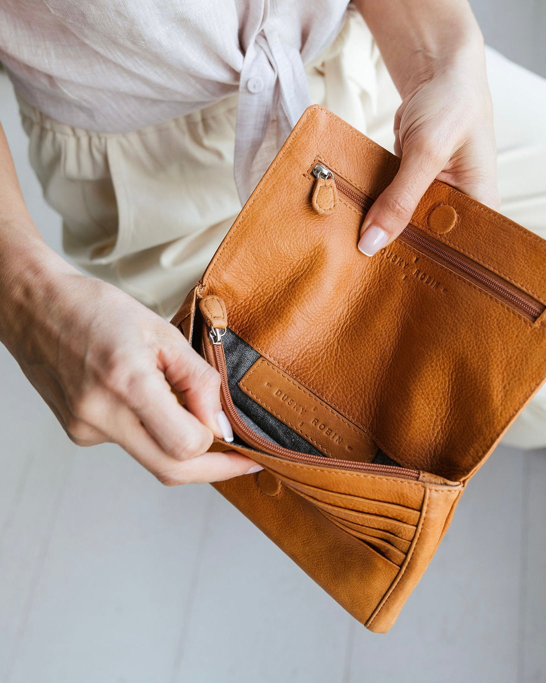 Sirena Purse (Tan)