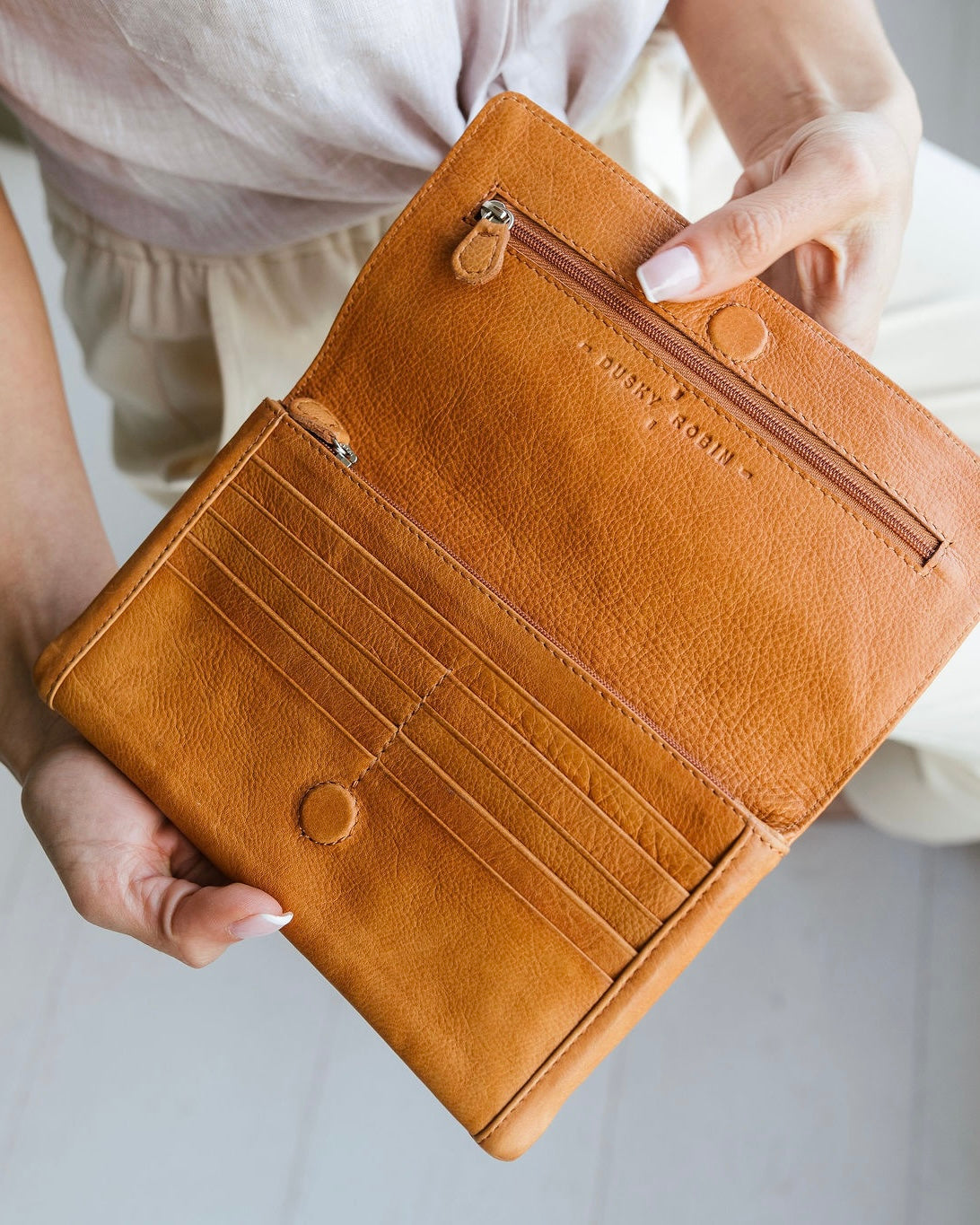 Sirena Purse (Tan)