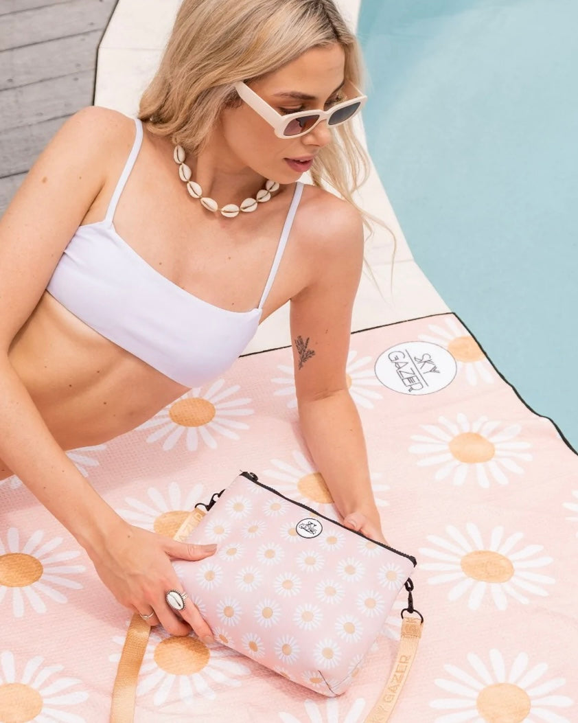 skygazer, sand free towel, skygazer, sand resistant, beach towel, the bronte