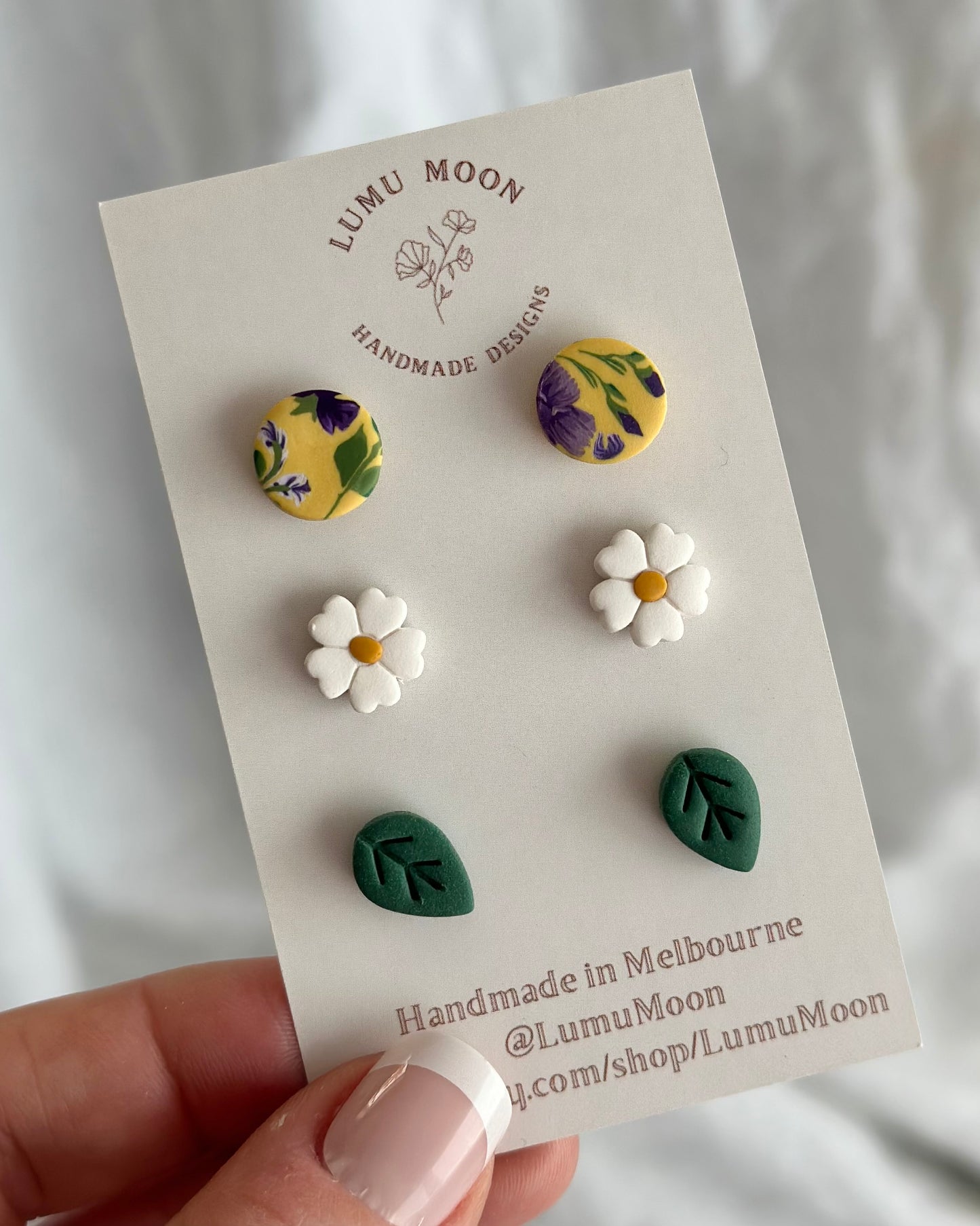 Daisy Stud Pack (3 pack)