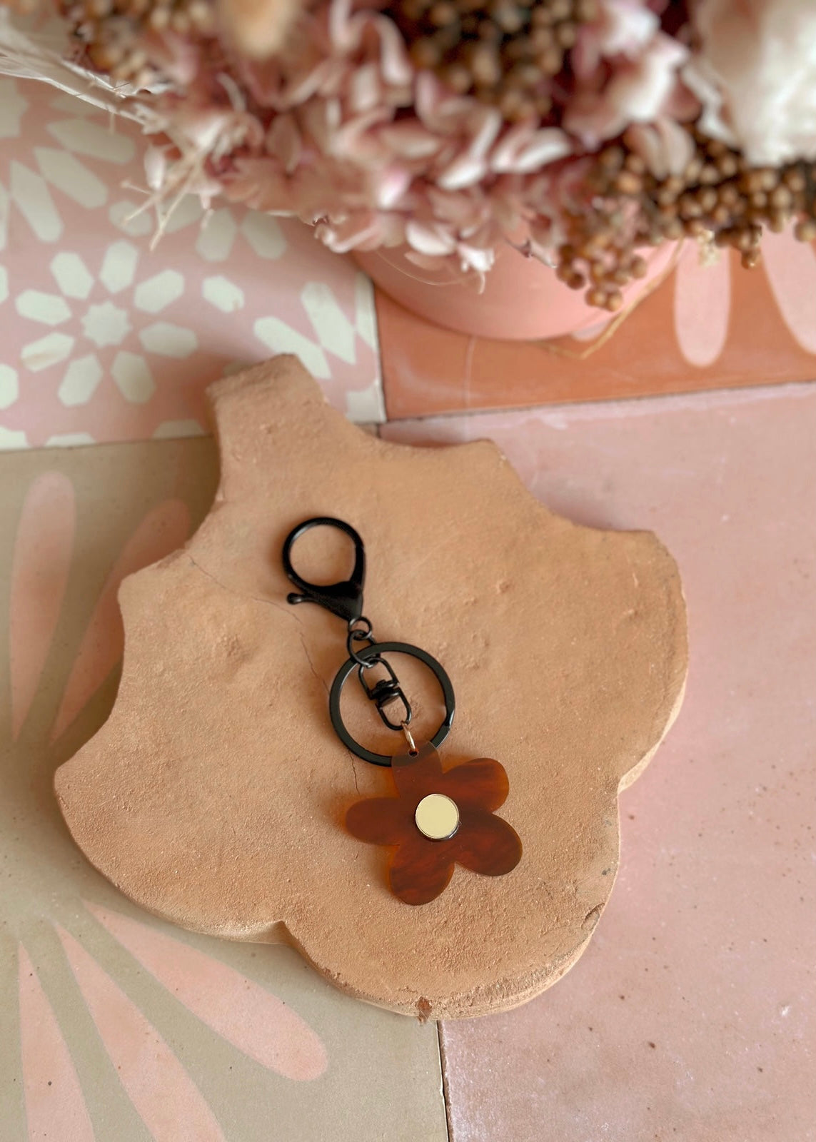 Flower Key Ring (Tortoise Shell/Matte Black)
