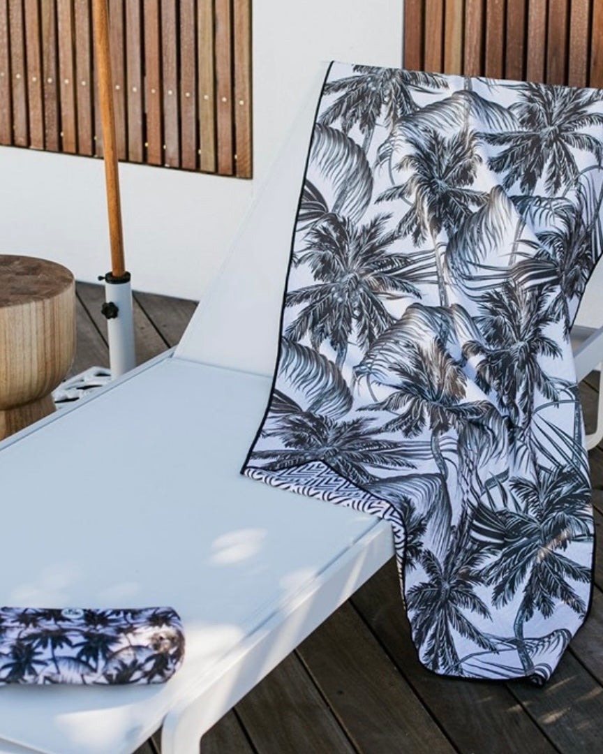 skygazer, sand free beach towel, beach towel, bondi towel, sky gazer