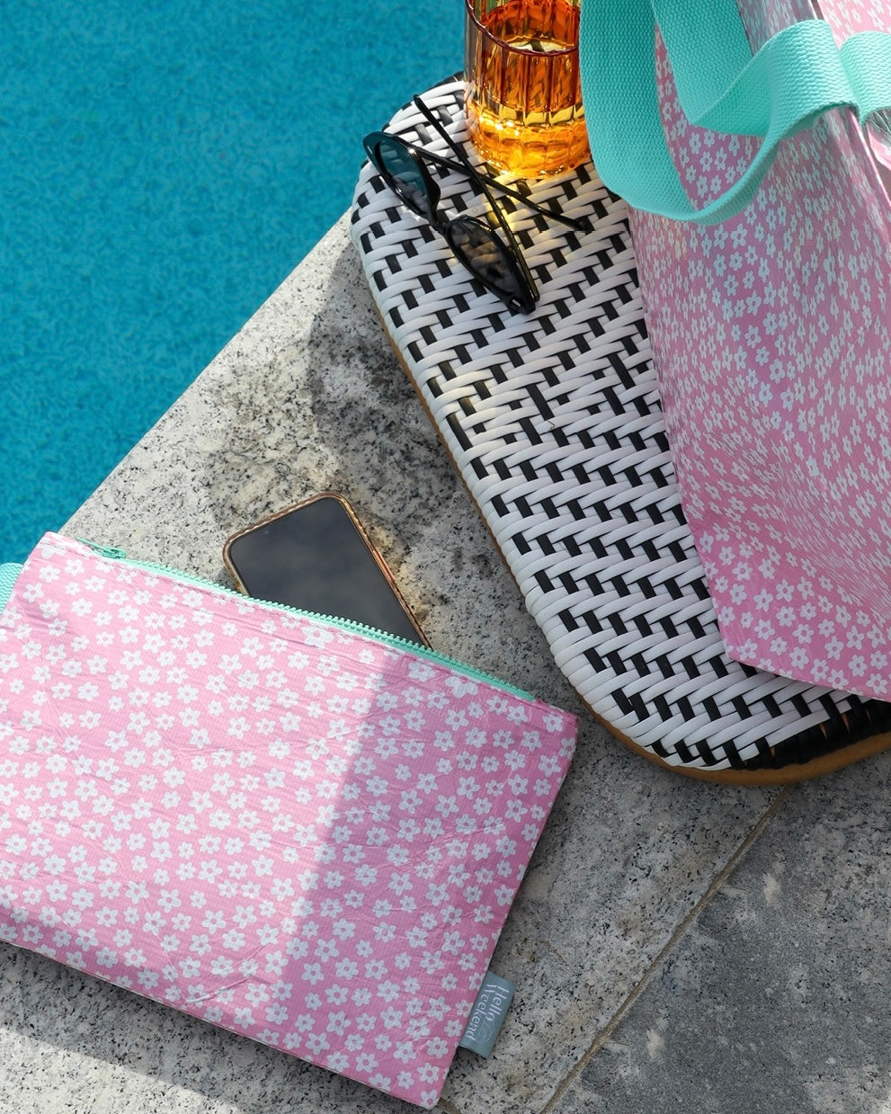 hello weekend, good to go pouch, daisy, waterproof pouch, recycled materials, pouch, clutch bag, eco friendly