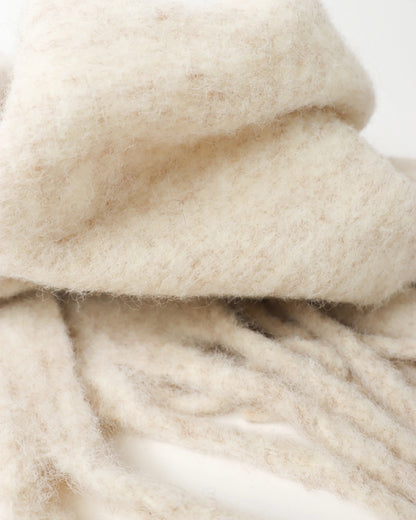 Betty Fluffy Scarf (Oatmeal)