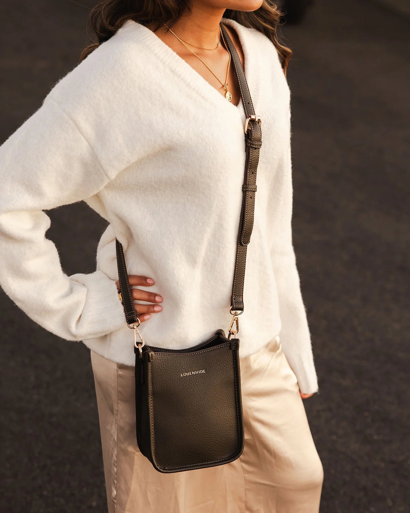 Parker Phone Crossbody Bag (Chocolate)