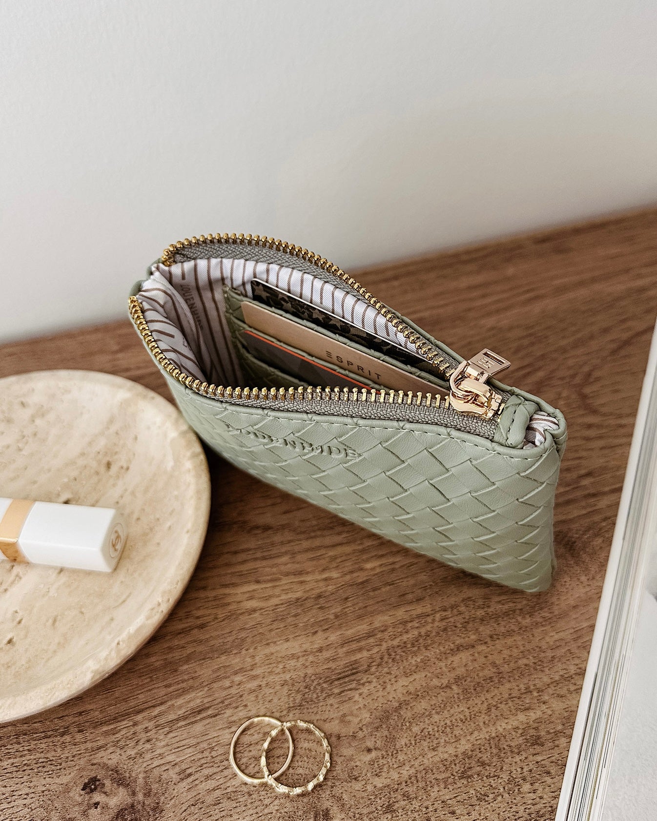 Kuta Purse (Sage Green)