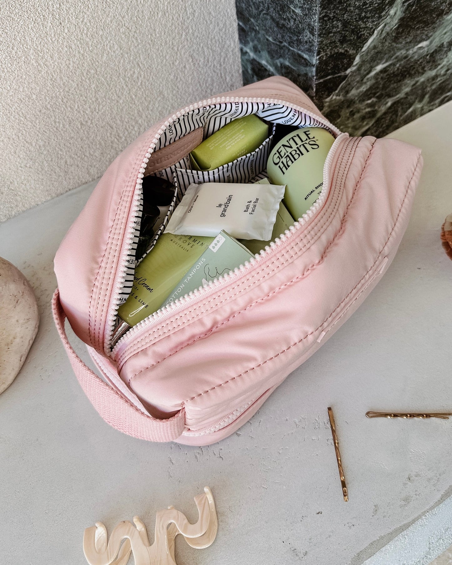 Mila Makeup Case (Baby Pink)