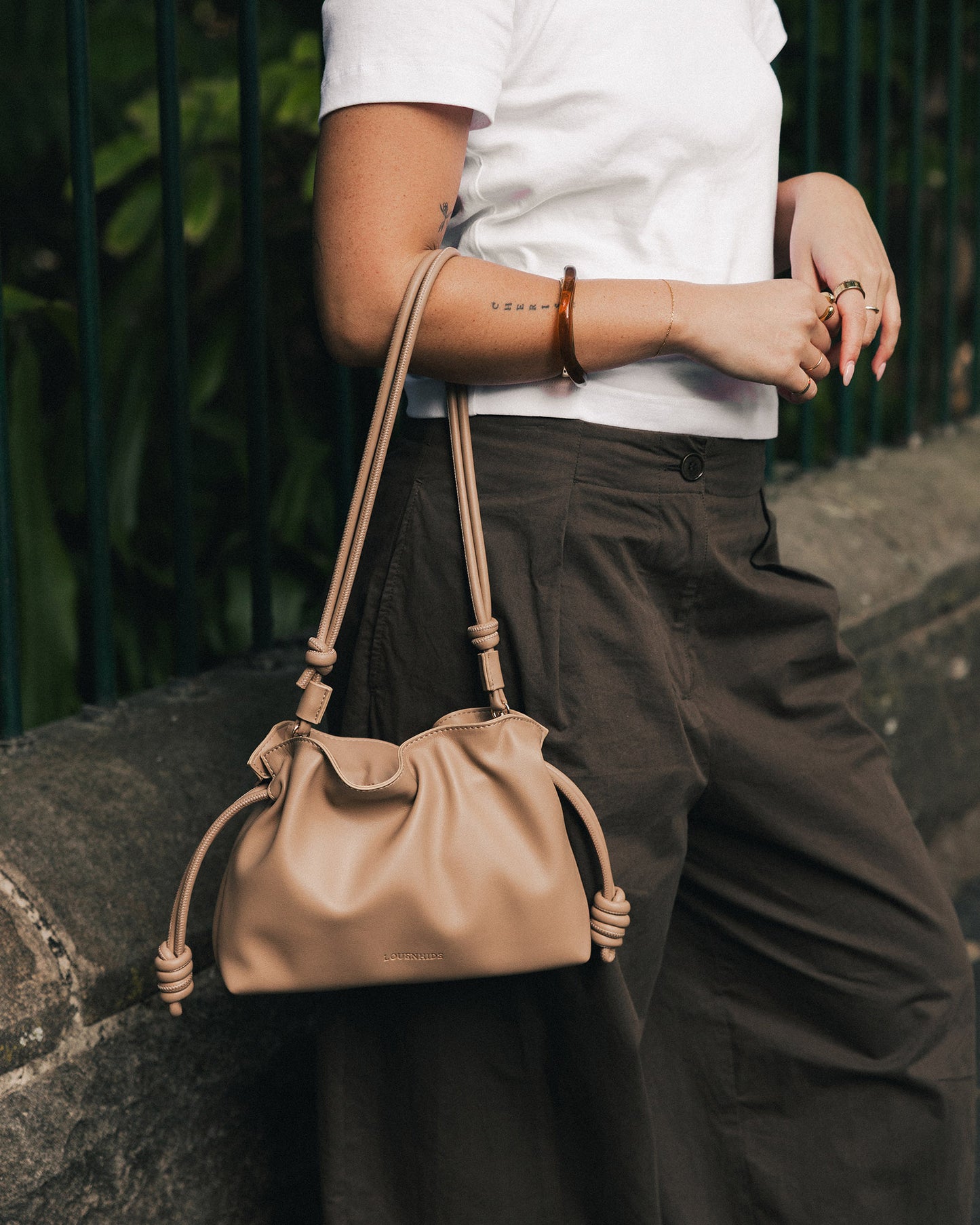 Yumi Knot Crossbody Bag (Nude)