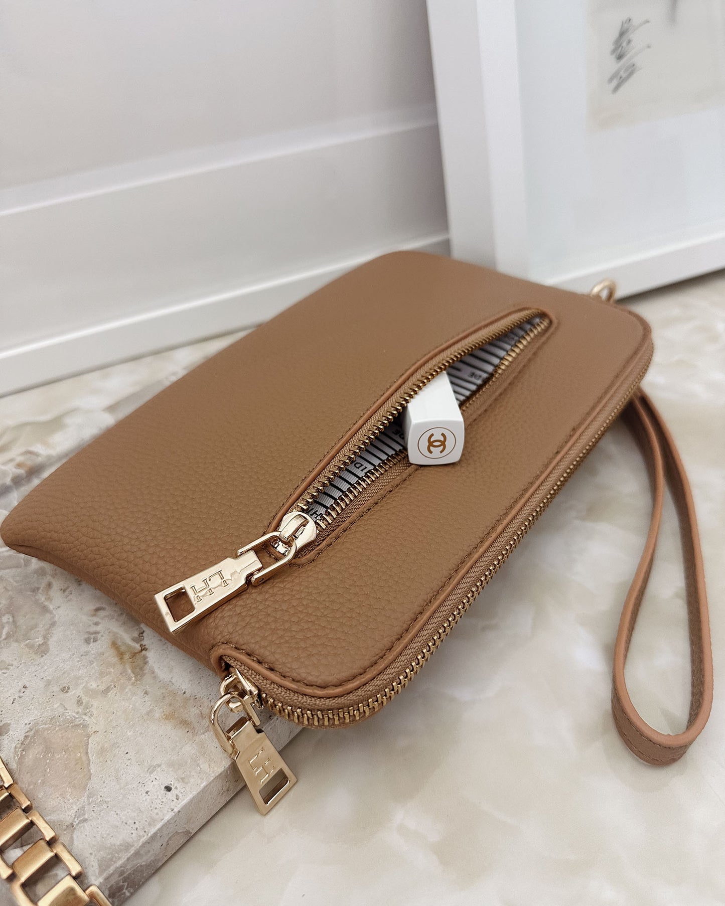 Poppy Clutch (Honey)