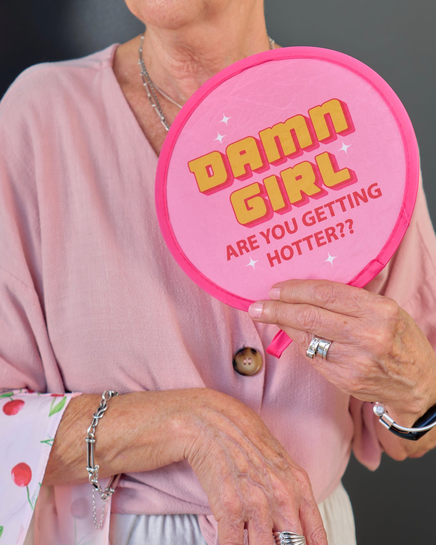 Twist Fan (Damn Girl)