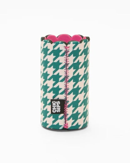 Can Couture Scalloped Can Sleeve (Harland Green)