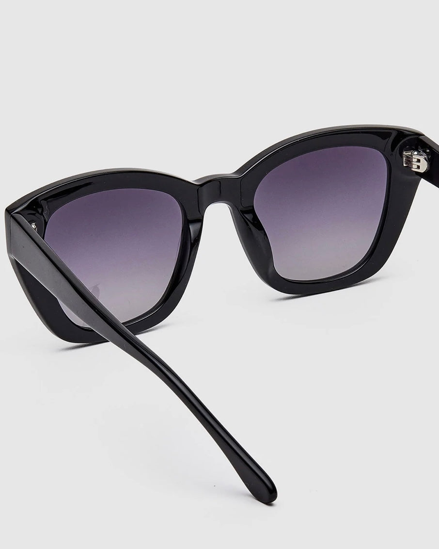 Leo Sunglasses (Milky Black)