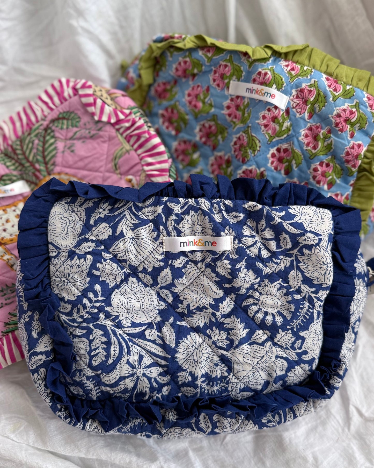 Ellie Makeup Bag (Blue Floral)