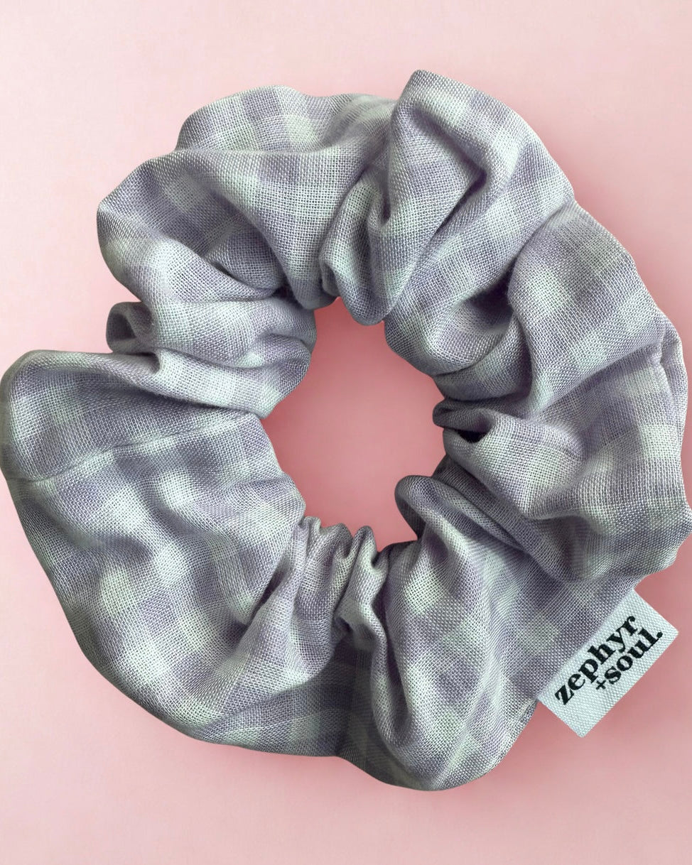 Christmas Bauble Scrunchie (Lilac Gingham)