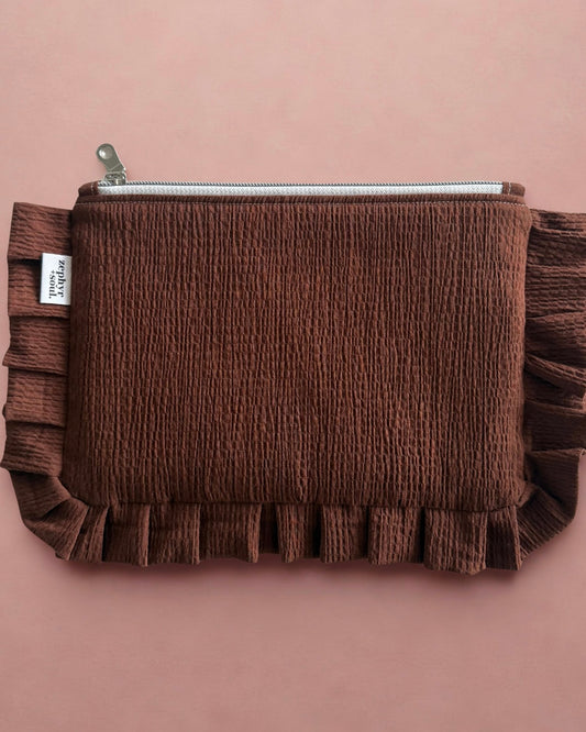 Frilly Flat Pouch (Chocolate)
