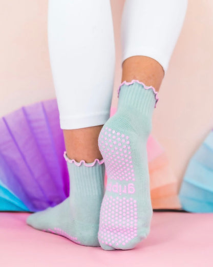 Grippy Socks (Sage/Pink Frill)