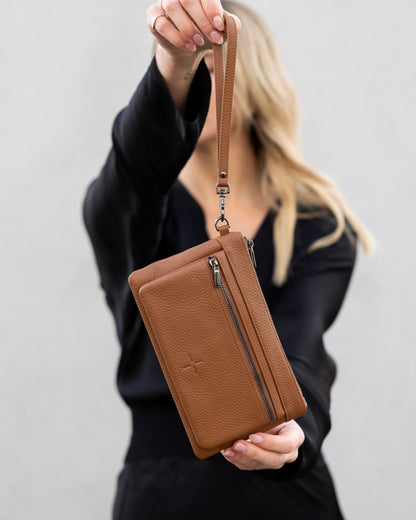 Bethany Clutch (Tan)