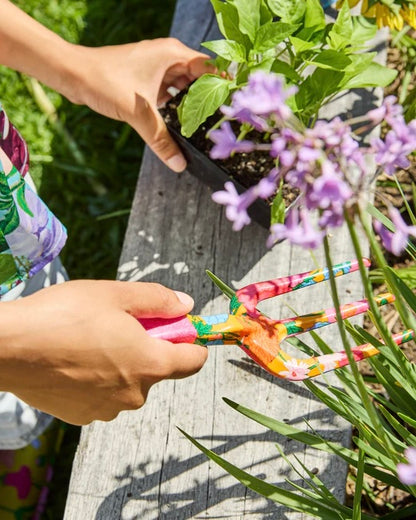 Garden Tools and Gloves Set (Follow The Sun)