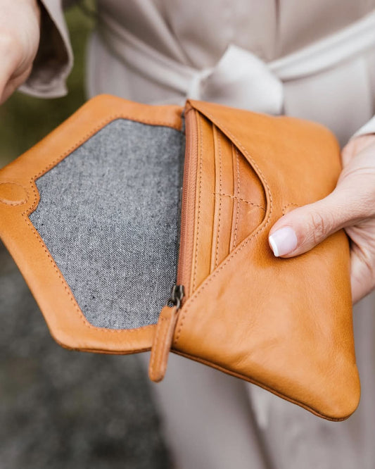 Quinn Purse (Tan)