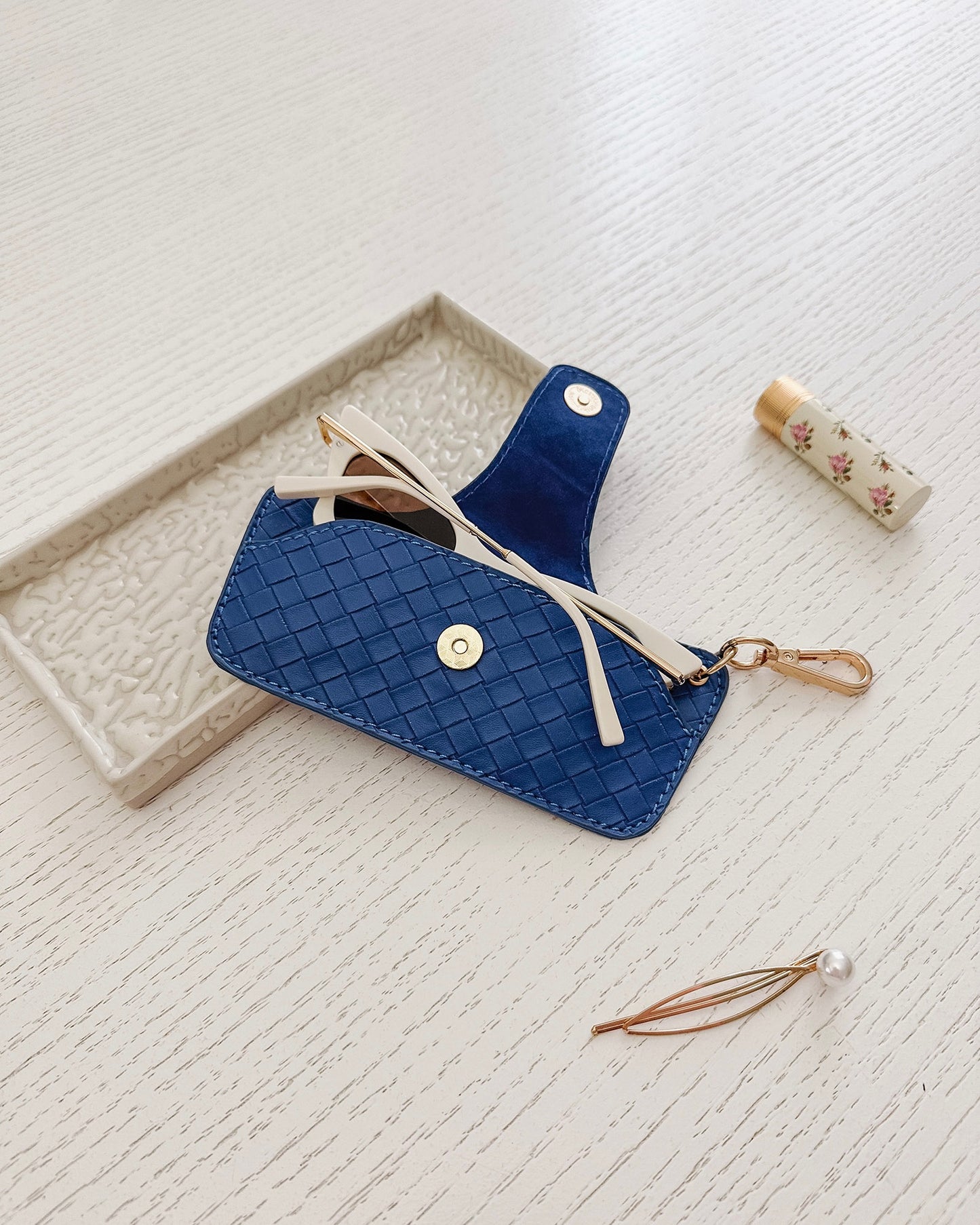 Skittle Sunglass Case (Woven Ocean Blue)