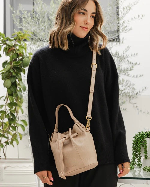 Montie Bucket Bag (Malt)