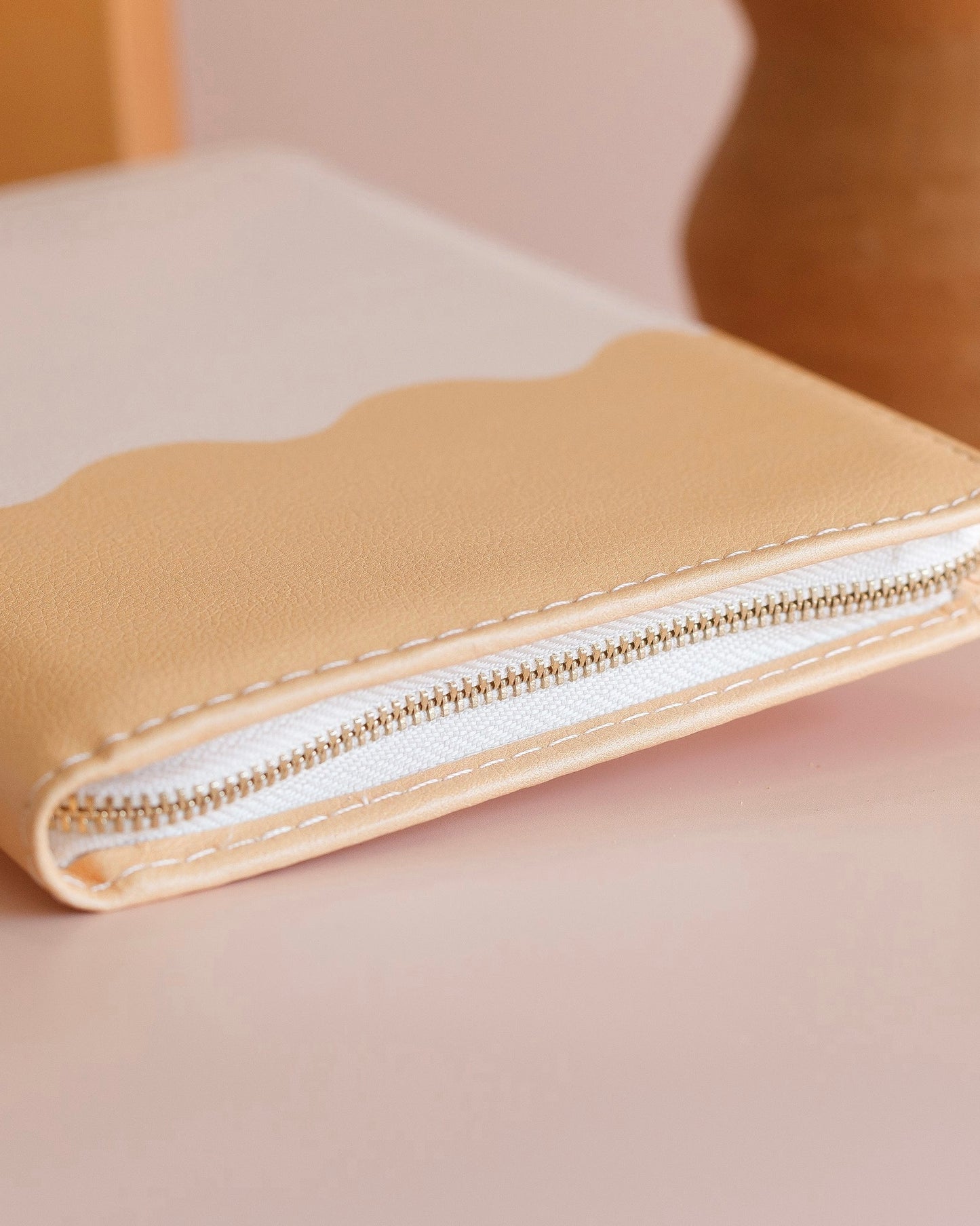 Check Travel Wallet (Caramel Ripple)