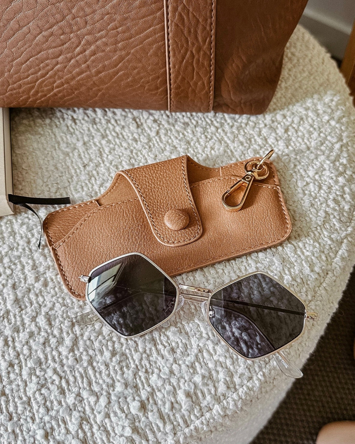 Skittle Sunglass Case (Camel)