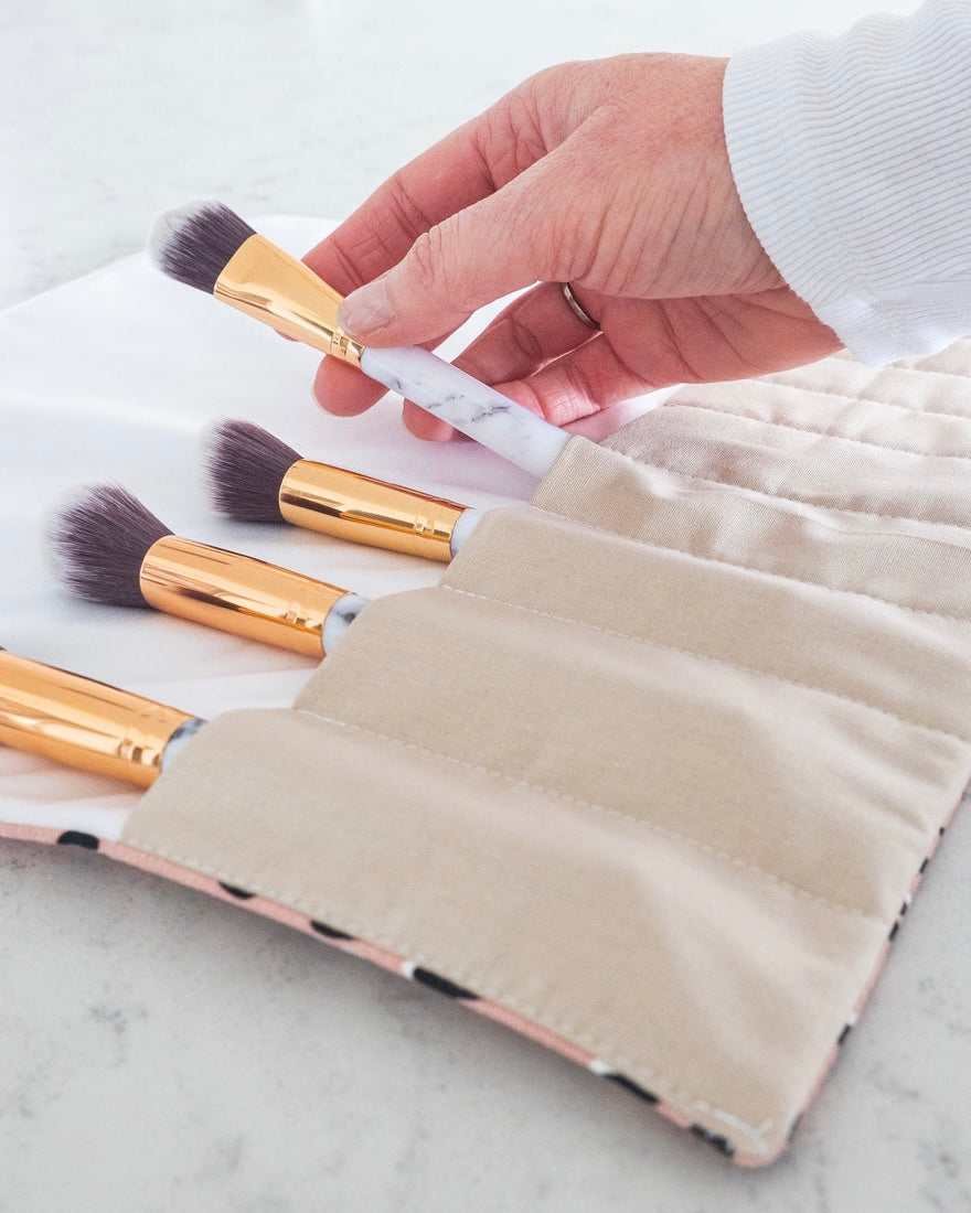 Makeup Brush Roll (Pink Champagne)