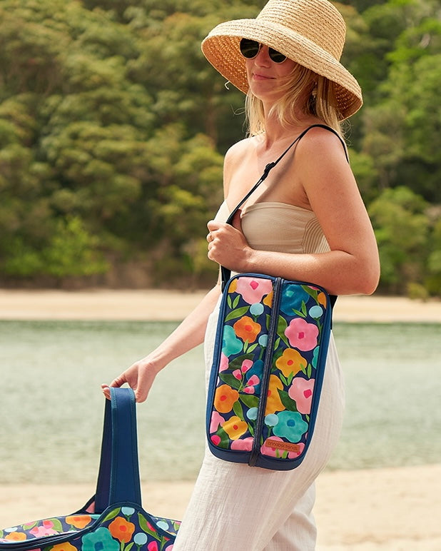 picnic bottle bag, annabel trends, spring blooms, bottle holder, wine holder