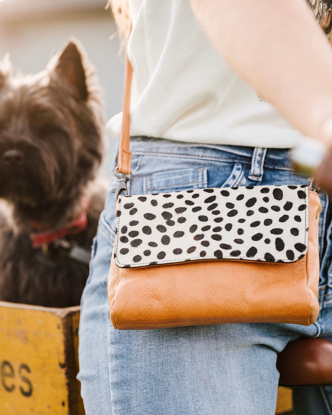 dusky robin, dusky robin leather, sara bag, leather bag, bon maxie, crossbody bag, tan leather